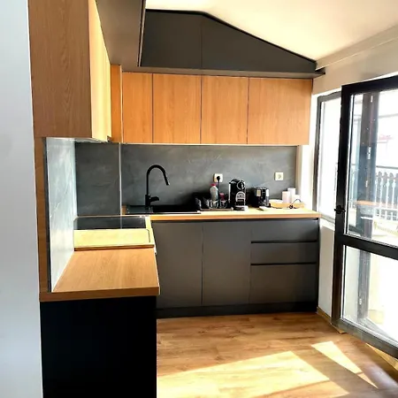 Tryavna Lake Apartment Apartmán *