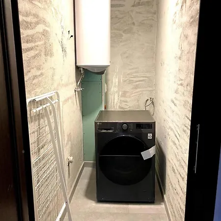 Tryavna Lake Apartment Apartmán